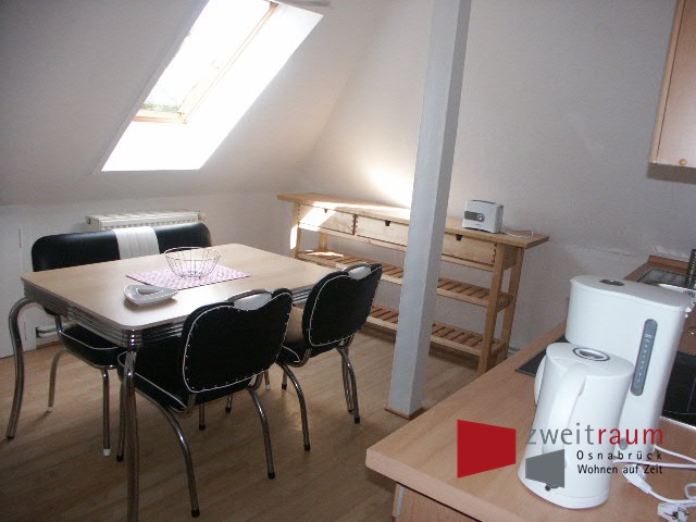 Neustadt, möblierte 2-Zimmer-Wohnung mit Laminatfußboden. - Photo 4